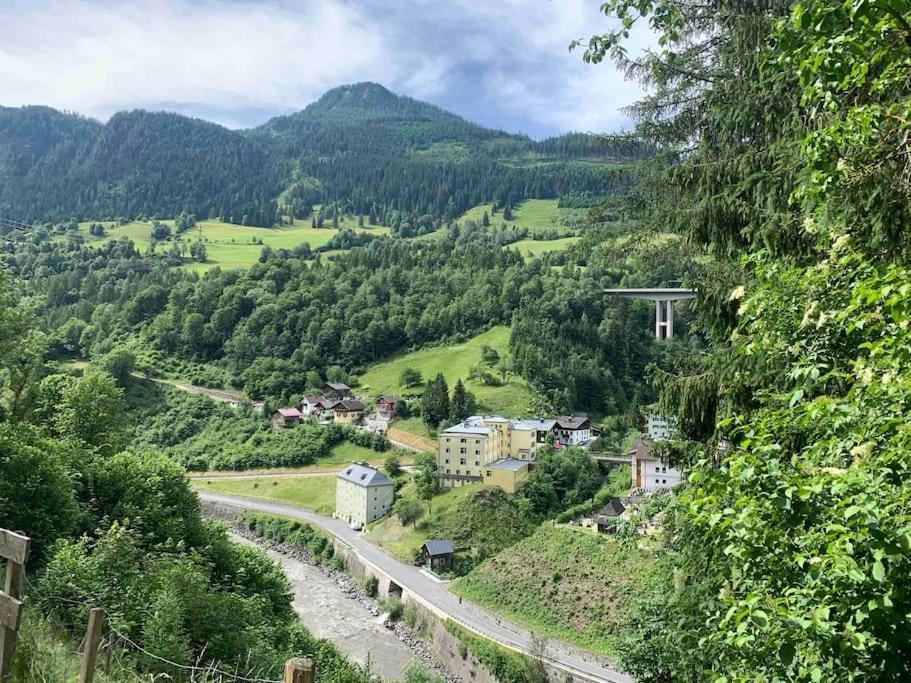 Kleine Alpenhuette In Lend 2024 Neben Der Salzach Villa Buitenkant foto